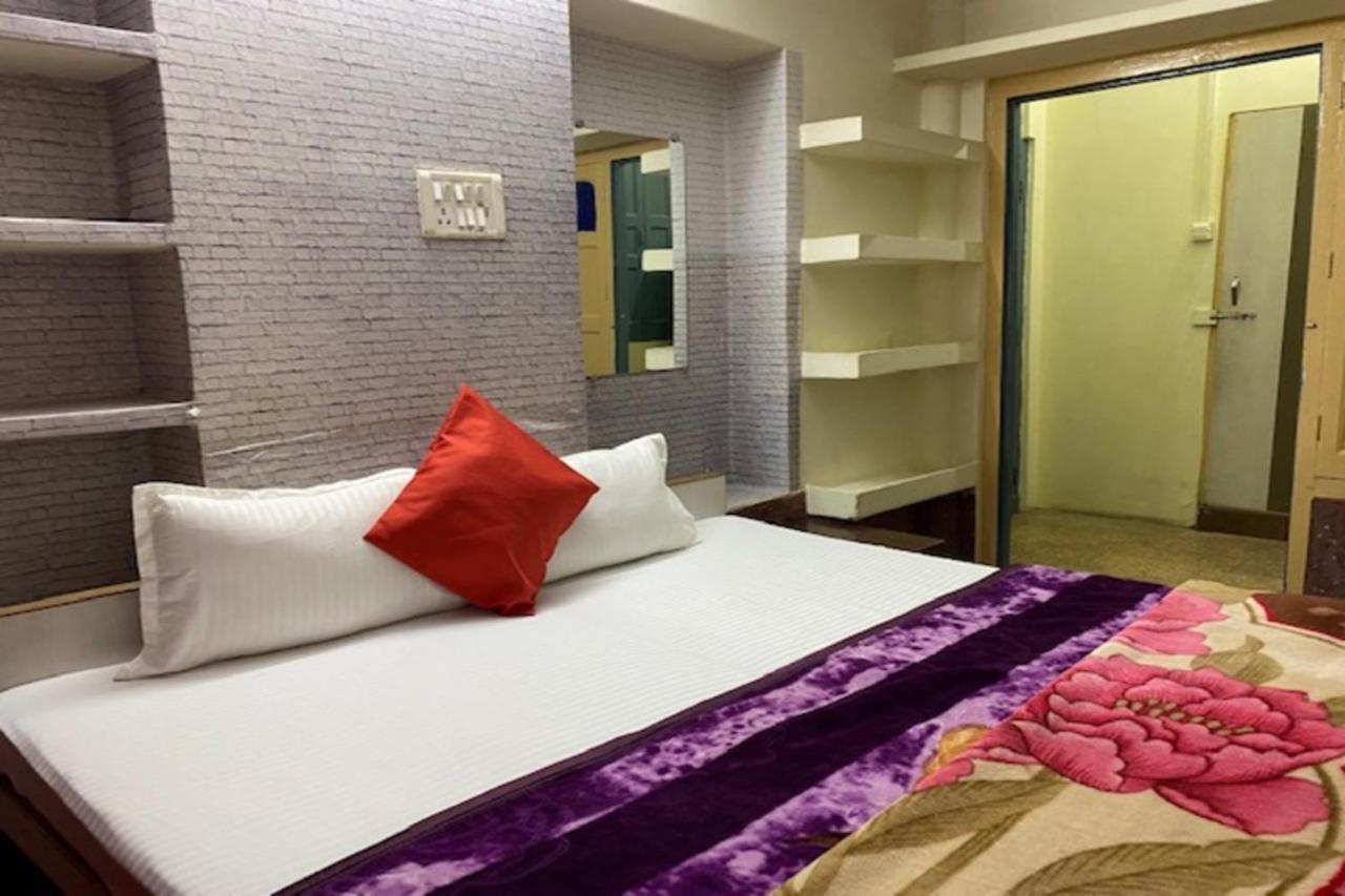 Vagabond Stay Hostel Варанаси Экстерьер фото
