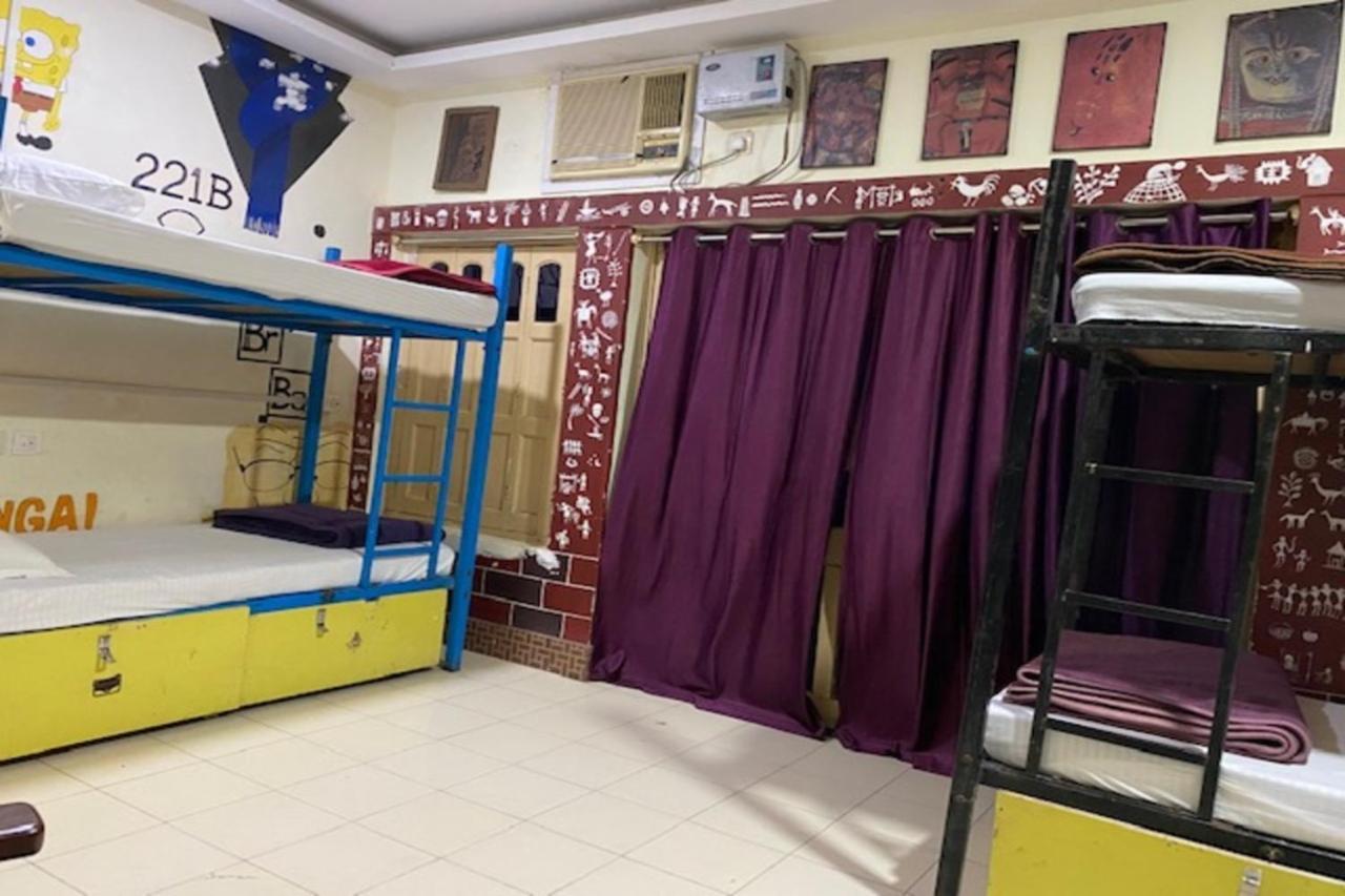 Vagabond Stay Hostel Варанаси Экстерьер фото